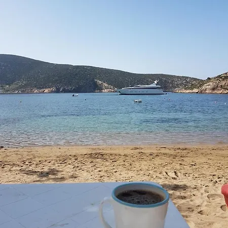 Captain Yannis Vathi (Sifnos)